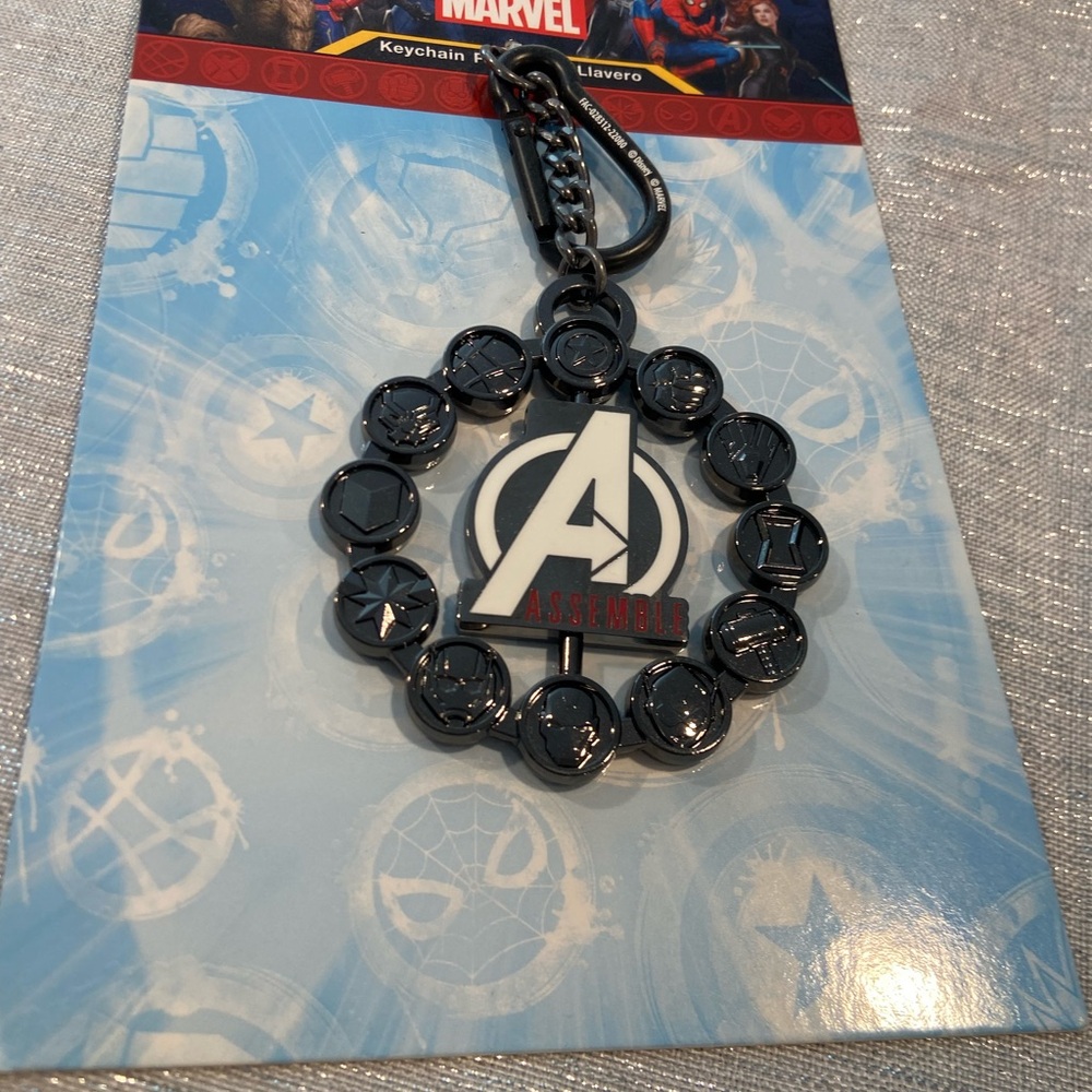 Disney Marvel Avengers Black Keychain